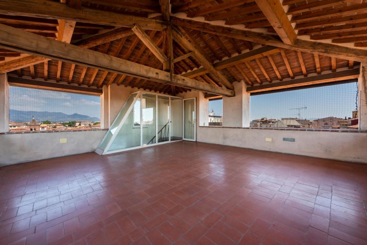 Nella Torre Del Poschi Penthouse With Roof Terrace Lägenhet Pisa Exteriör bild