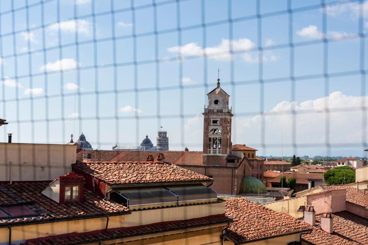 Nella Torre Del Poschi Penthouse With Roof Terrace Lägenhet Pisa Exteriör bild